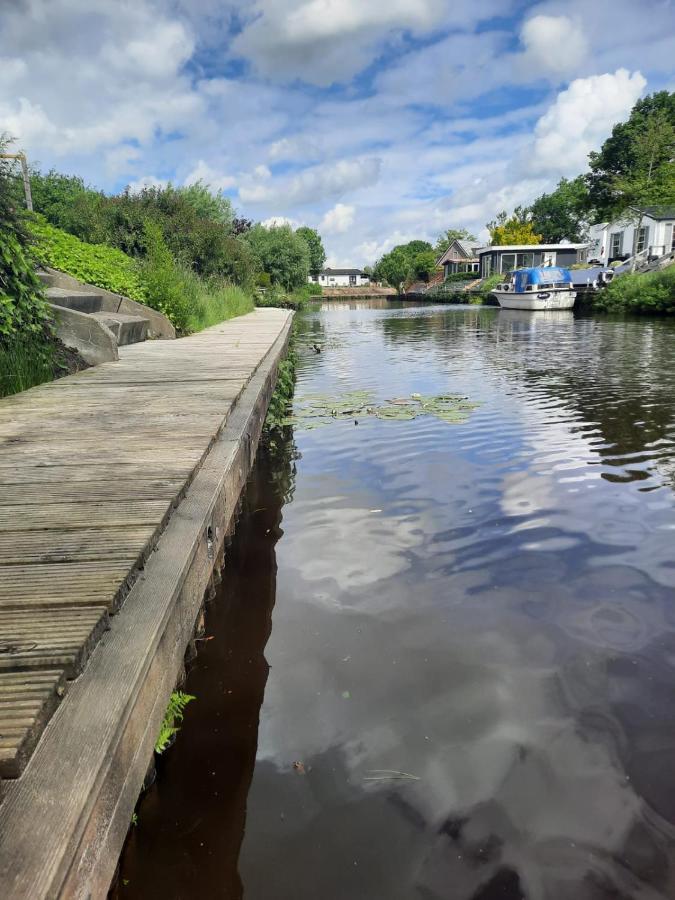 Waterhuis Friesland Oudwoude Екстер'єр фото