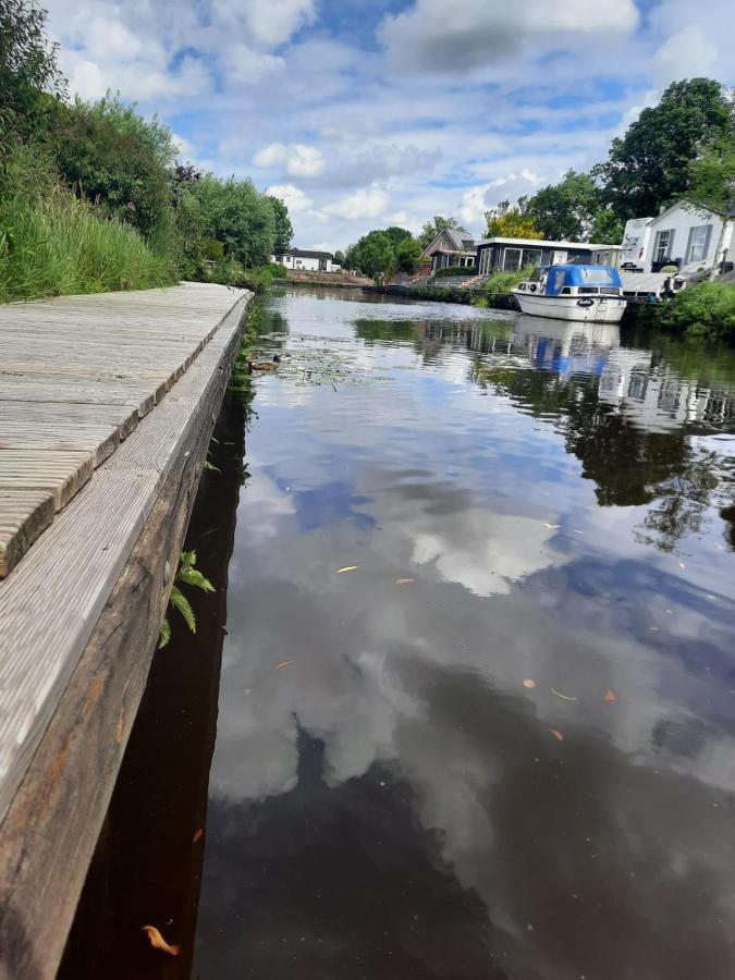 Waterhuis Friesland Oudwoude Екстер'єр фото