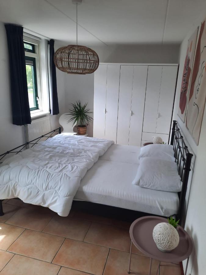 Waterhuis Friesland Oudwoude Екстер'єр фото