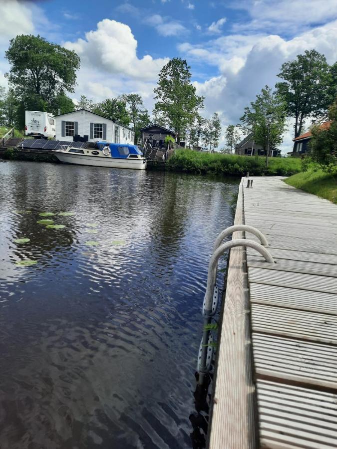 Waterhuis Friesland Oudwoude Екстер'єр фото